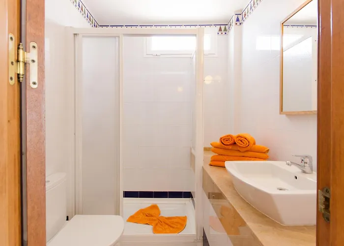 Luis 4 فيلة بويرتو ذيل كارمين