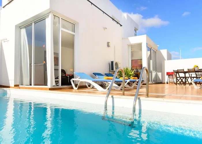 Luis 4 فيلة بويرتو ذيل كارمين